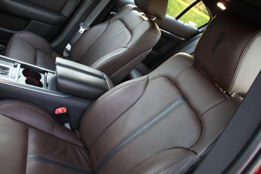  Lincoln MKS Ecoboost 2009 года  (фото 12 из 36)